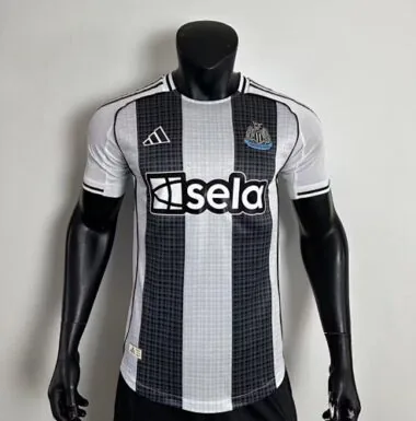 25-26 Newcastle home player version jersey