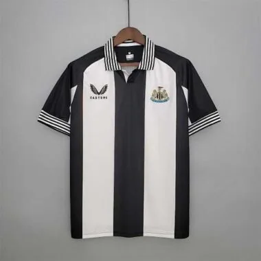 Newcastle commemorative edition white/black