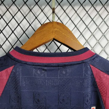 2010 West Ham Iron Maiden Home