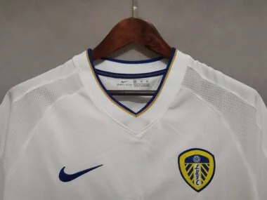 00-01 Leeds United home