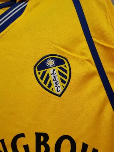 00-01 Camisola amarela de jogo fora do Leeds United