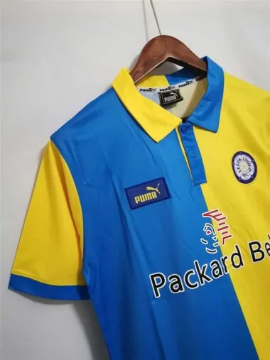 1998 Leeds United, equipamento de deslocado azul/amarelo
