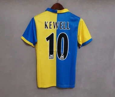 1998 Leeds United, equipamento de deslocado azul/amarelo