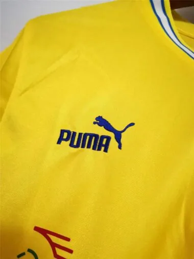 2000 Leeds United away