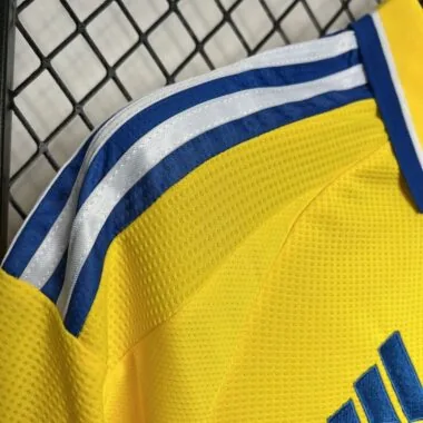 24-25 Leeds away Jersey
