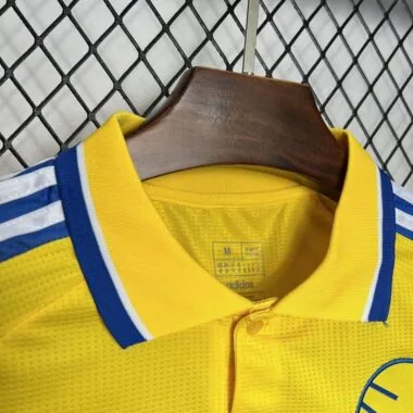 24-25 Leeds away Jersey