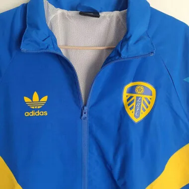 25-26 Leeds United blue windbreaker