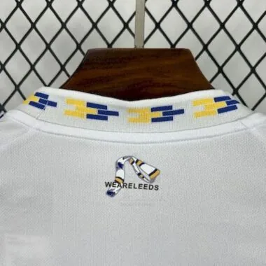 Camisa de jogo em casa do Leeds 25-26