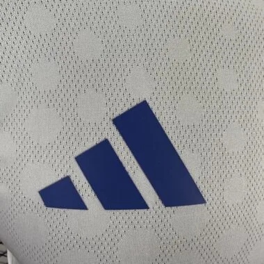 Camisa dos jogadores da equipa da casa do Leeds, n.º 25-26