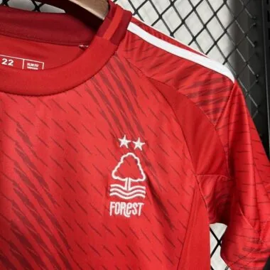 24-25 Nottingham Forest home kid kit
