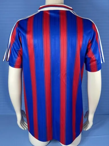 Camisa de jogo em casa retro do Crystal Palace, época 1996/98
