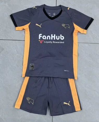 Equipamento infantil para jogos fora de casa do Derby County, 25-26