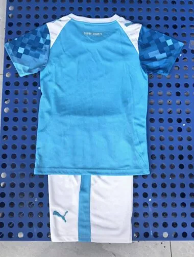 Equipamento infantil de jogo fora de casa do Derby County, 25-26, terceiro