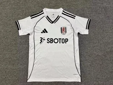 Camisa de futebol do Fulham para jogos em casa, n.º 25-26