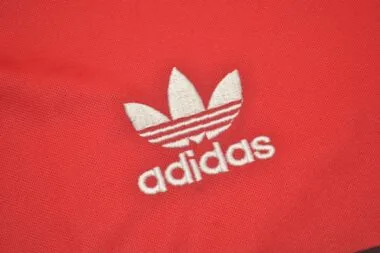 1982 Flamenco home red and black