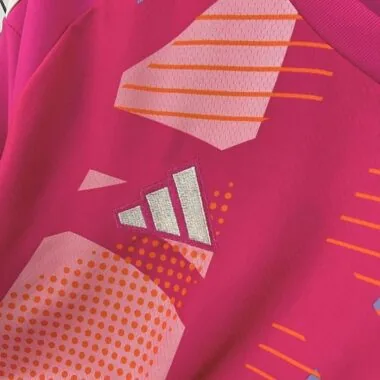 25-26 Flamengo pink goalkeeper jersey