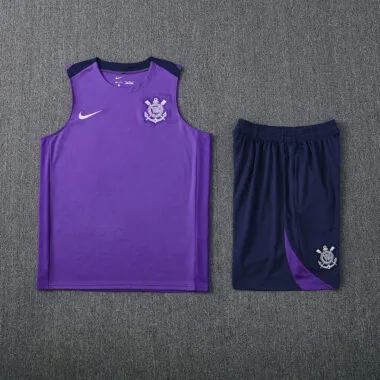 Traje con chaleco morado de 25-26 Corintios