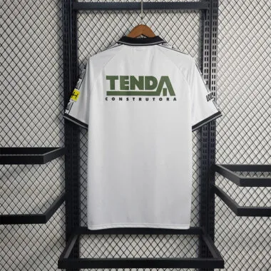 1997 Atletico Mineiro à l'extérieur