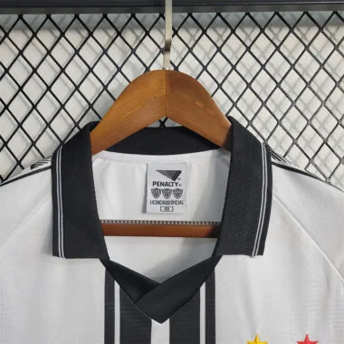1997 Atletico Mineiro à l'extérieur