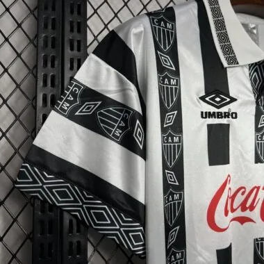 Camisa retro de jogo em casa do Atlético Mineiro de 1995