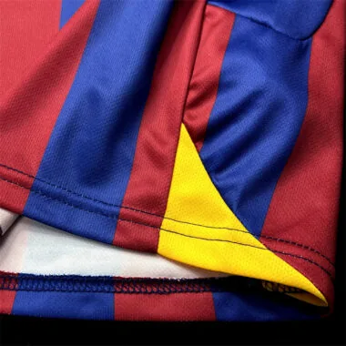 Equipación infantil retro del Barcelona 05-06