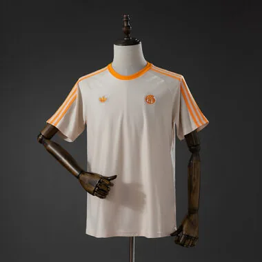 Camisola «Terrace Icons» do Bayern de Munique 2026/27, bege, tamanhos S-XXL