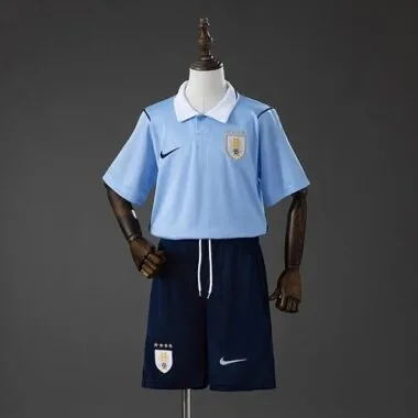 Equipamento infantil da seleção do Uruguai para o Mundial de 2026, tamanhos 16-28