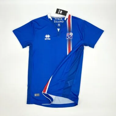 Camiseta retro de local de Islandia 2016-17