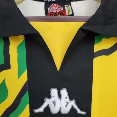 1998 Jamaica home