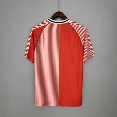 1986 Denmark home