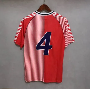 1986 Denmark home
