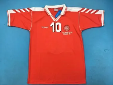 1998 Denmark home red
