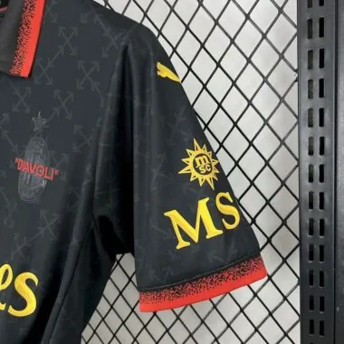 Maglia AC Milan edizione co-branded 25-26
