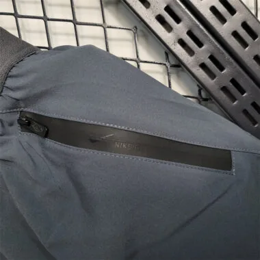 #003