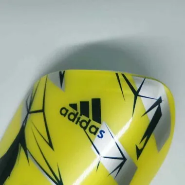 Protège-tibias A3 Adidas, sept couleurs