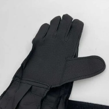 Handschoenen voor de eerste keeper