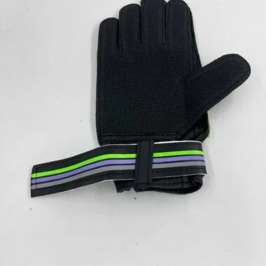 Handschoenen voor de eerste keeper