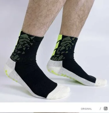 Calcetines cortos con relieve en forma de escamas DJ3 【Nailon + algodón + relieve antideslizante】