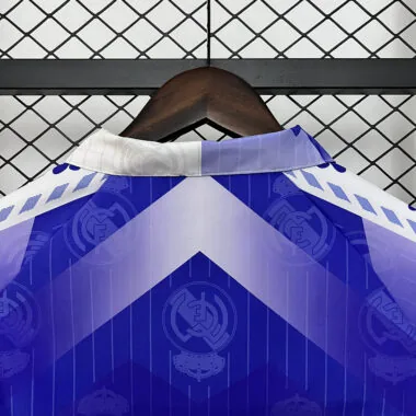 Veste coupe-vent réversible bleu et blanc du Real Madrid, 24-25