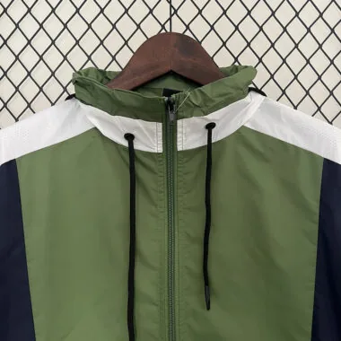 2024 New green windbreaker