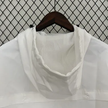 Veste coupe-vent blanche 2024