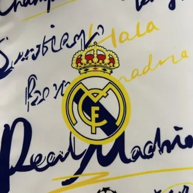 24-25 Real Madrid Trench Coat Reversible