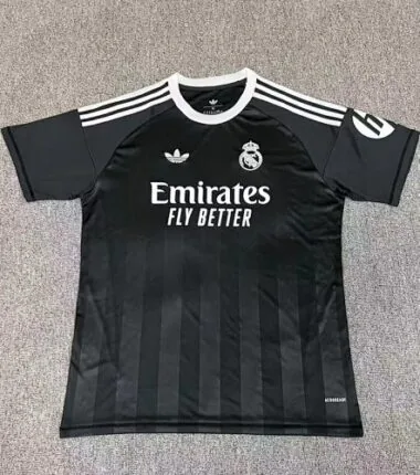 25-26 Real Madrid black goalkeeper jersey
