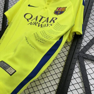 14-15 Camisola retro de terceiro equipamento do Barcelona para jogos fora de casa