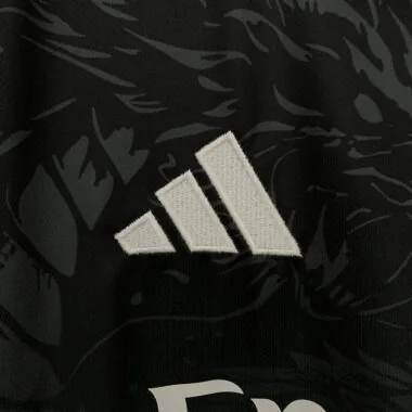 25-26 Real Madrid purple and black training jersey