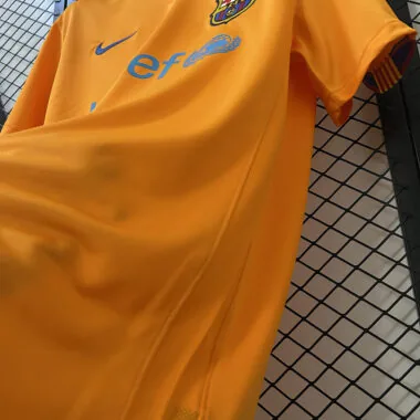 06-07 Barcelona away retro jersey