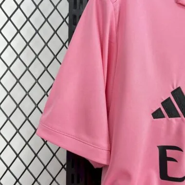 25-26 Real Madrid pink special jersey