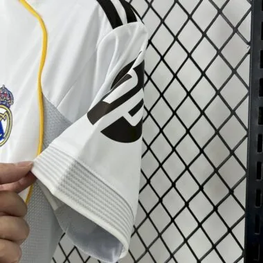 25-26 Real Madrid home jersey