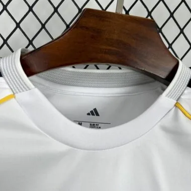 25-26 Real Madrid home jersey