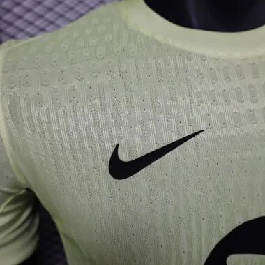 Maillot « Barcelona Yellow Special Player Version » n° 24-25